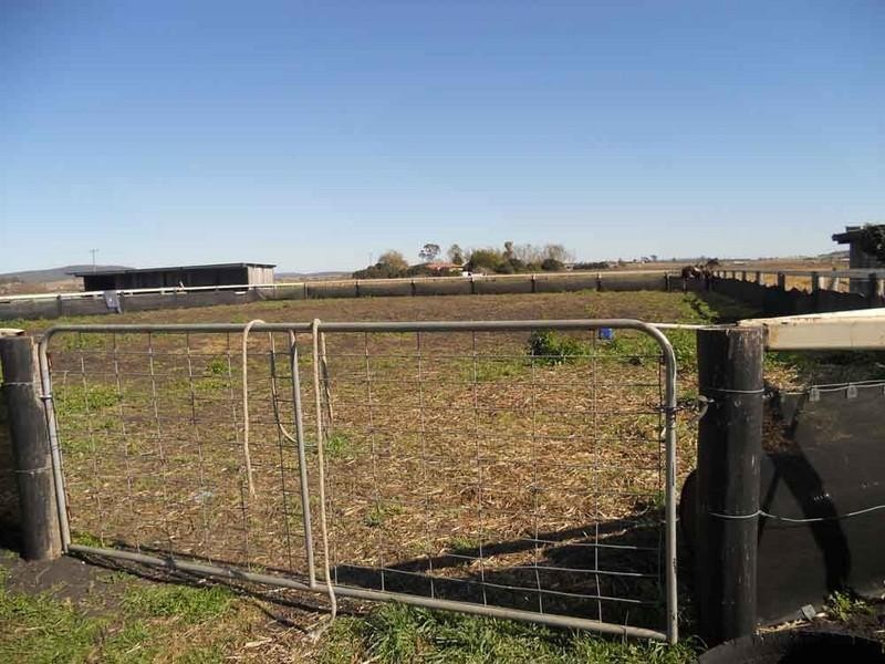 11 Railway Parade, Cambooya QLD 4358