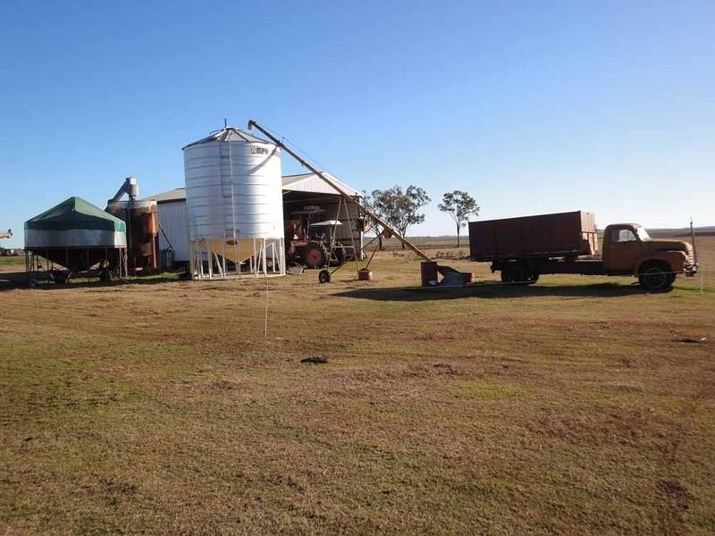 1071 Oakey-Pittsworth Road, Aubigny QLD 4401