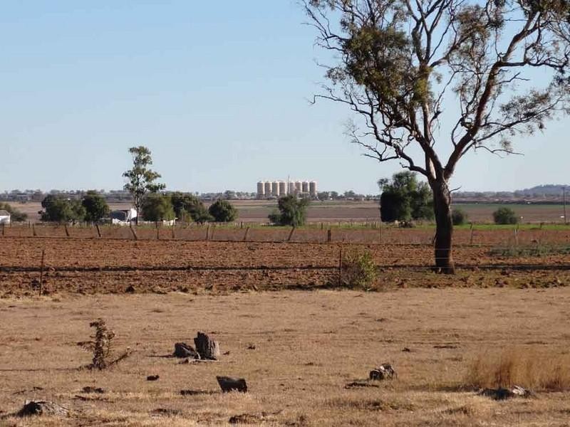 1071 Oakey-Pittsworth Road, Aubigny QLD 4401