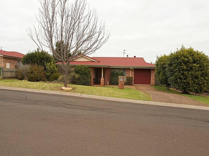 14 Stoneyhurst Court, Glenvale QLD 4350