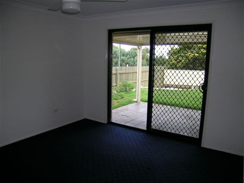 1 Banksdale Drive, Middle Ridge QLD 4350