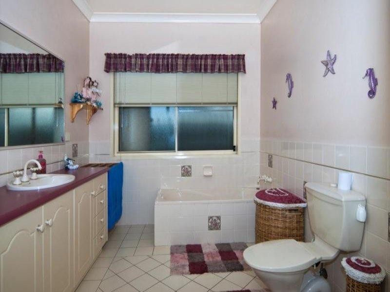 6A Russell Street, Oakey QLD 4401