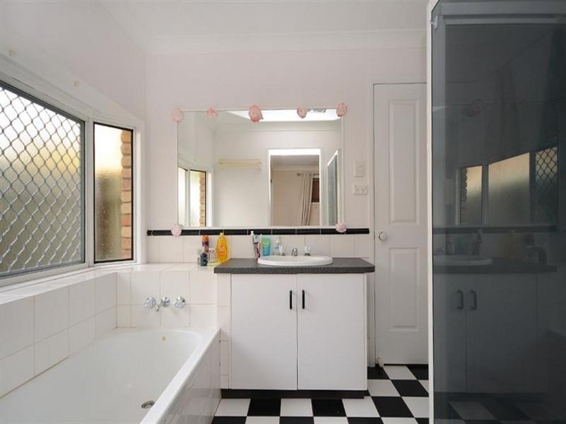 5 Bowden Court, Darling Heights QLD 4350