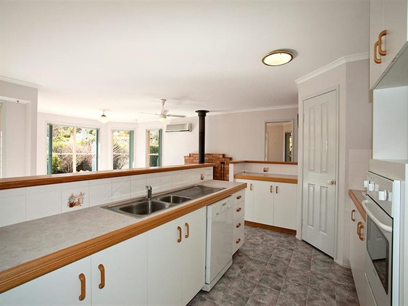 4 Derry Place (Windemere Drive), Hodgson Vale QLD 4352