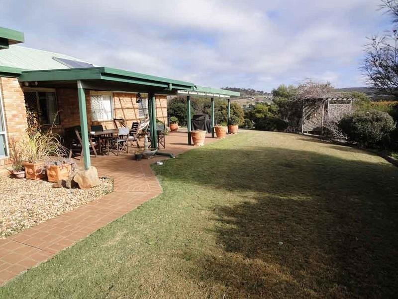 4 Derry Place (Windemere Drive), Hodgson Vale QLD 4352