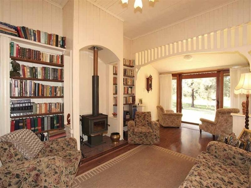 14 Paulsens Road, Gowrie Junction QLD 4352