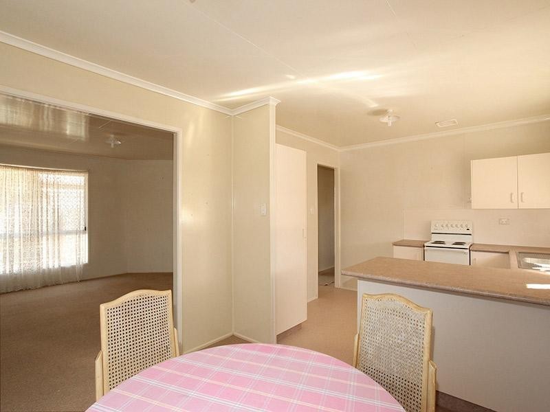 15 Festival Street, Rockville QLD 4350