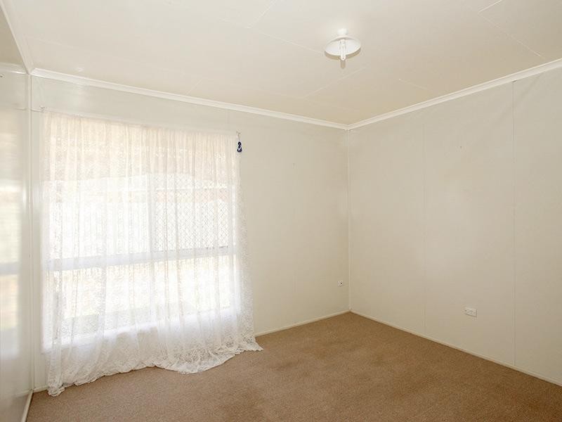 15 Festival Street, Rockville QLD 4350