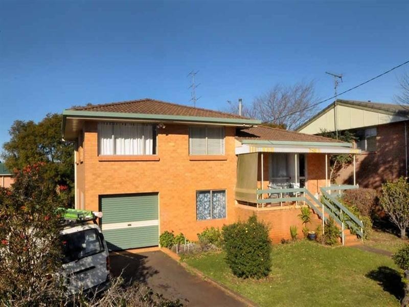 240 Alderley Street, Centenary Heights QLD 4350