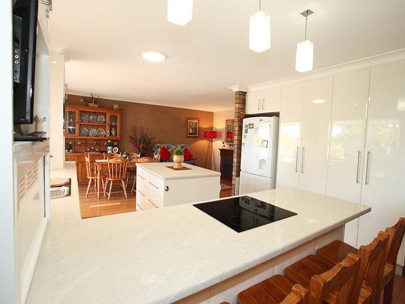 8 Cullen Court, Rockville QLD 4350