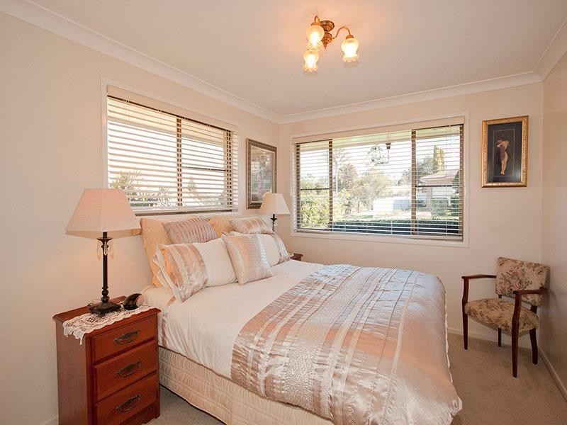 8 Cullen Court, Rockville QLD 4350