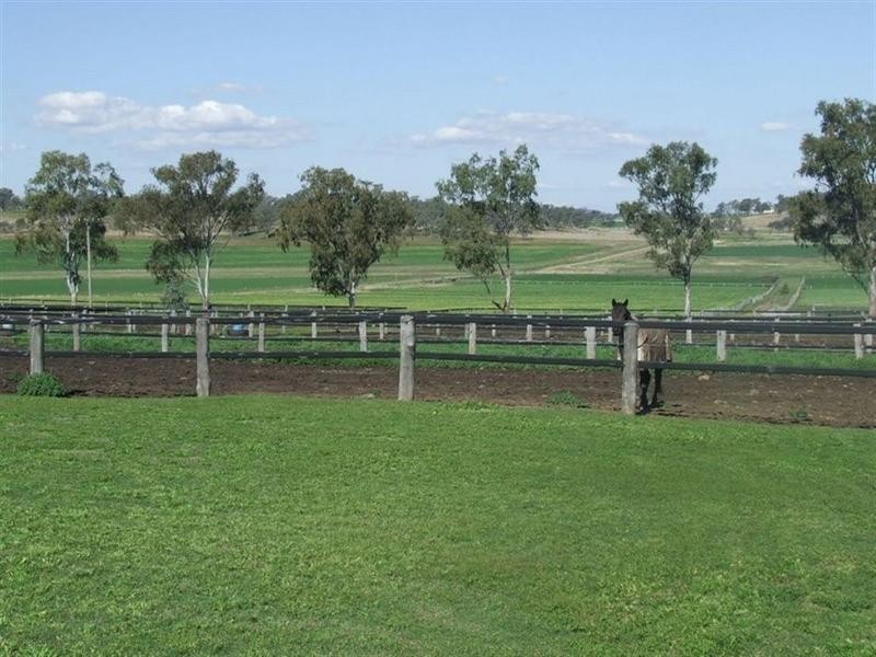 168 Richardsons Road, Southbrook QLD 4363