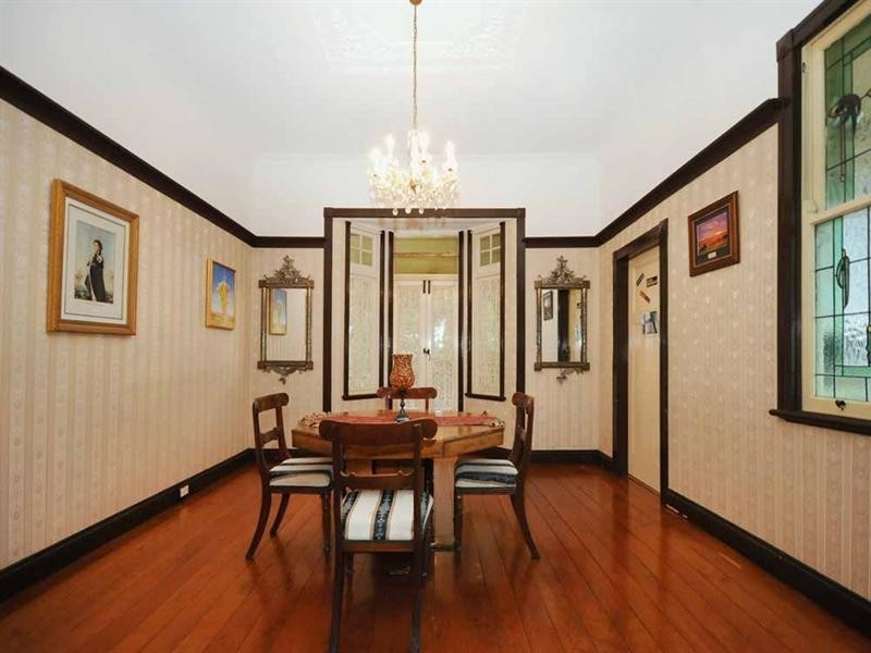 17 Godsall Street, East Toowoomba QLD 4350