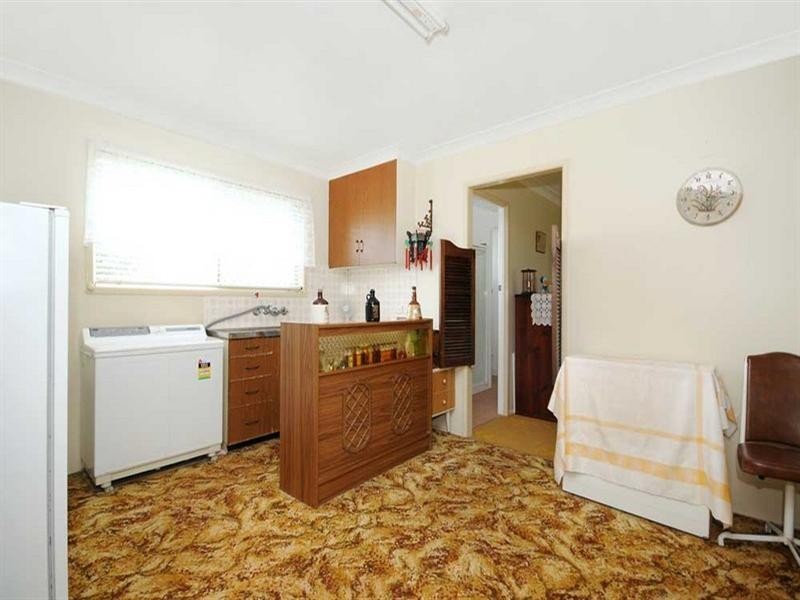 279 Tor Street, Wilsonton QLD 4350