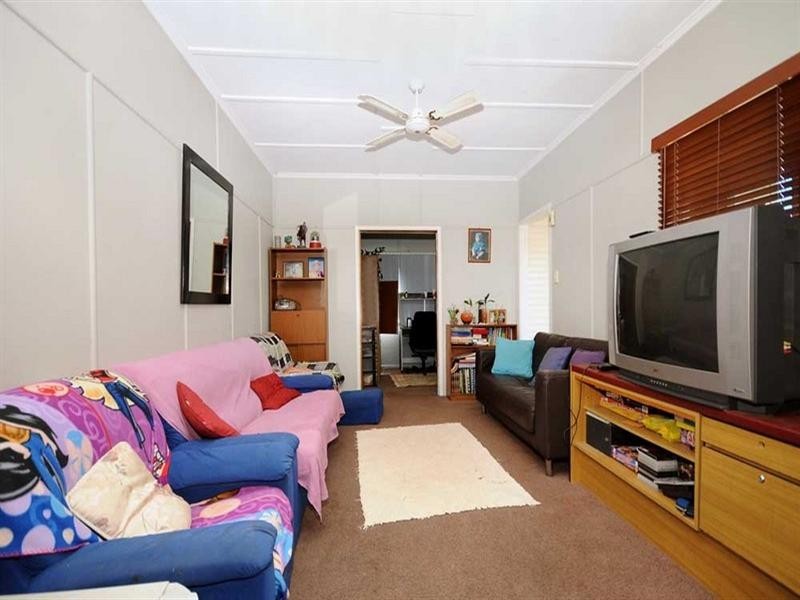 304 Bridge Street, Newtown QLD 4350