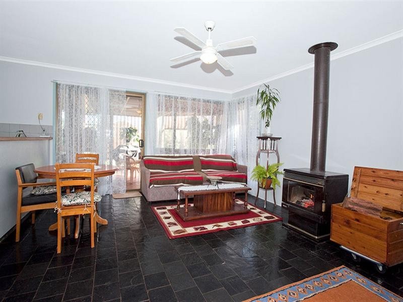 1 Walnut Court, Newtown QLD 4350