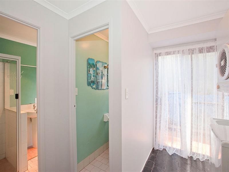 1 Walnut Court, Newtown QLD 4350