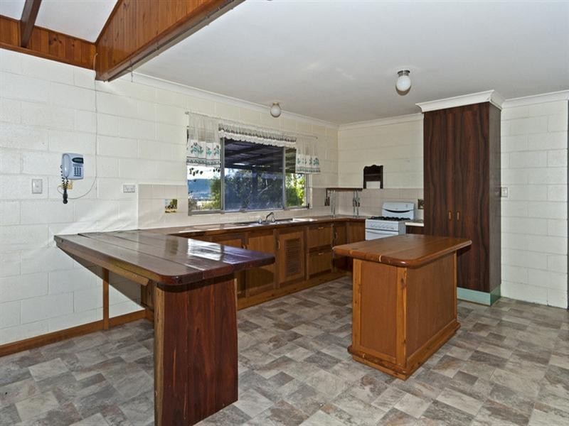 400 Savages Road, Hodgson Vale QLD 4352