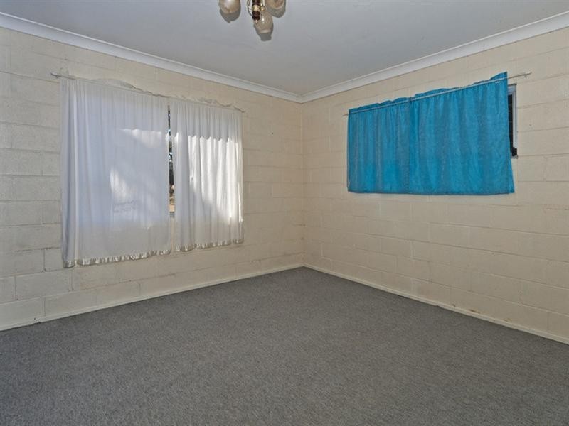400 Savages Road, Hodgson Vale QLD 4352