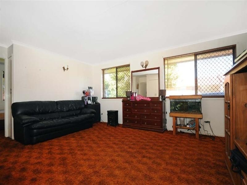 10 Paradise Street, Harristown QLD 4350
