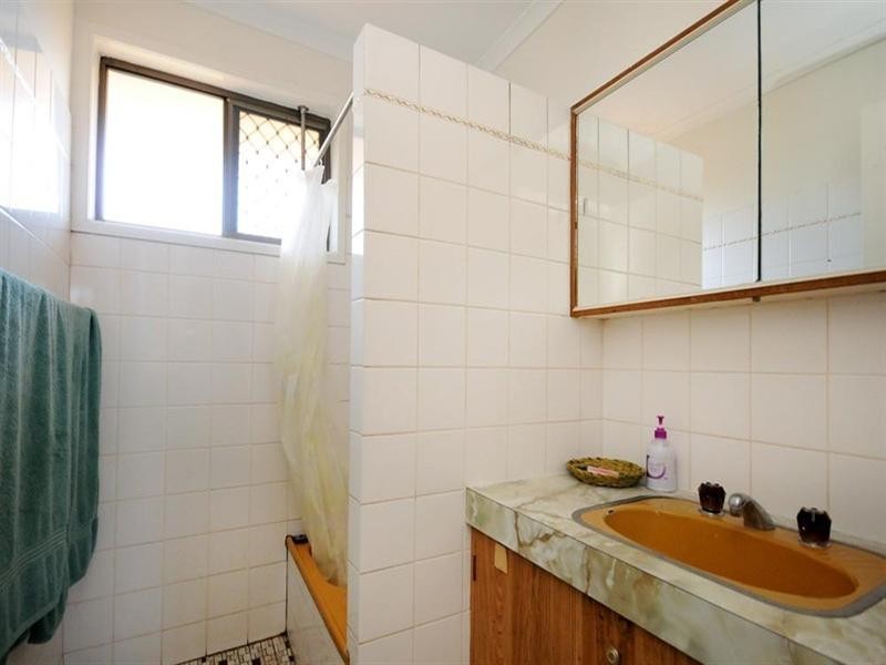 10 Paradise Street, Harristown QLD 4350