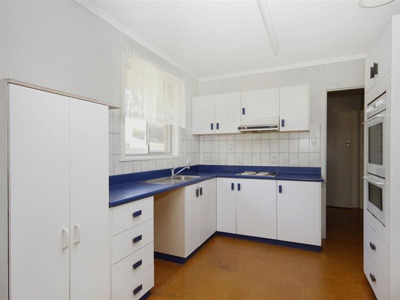 4 Flinders Street, Centenary Heights QLD 4350