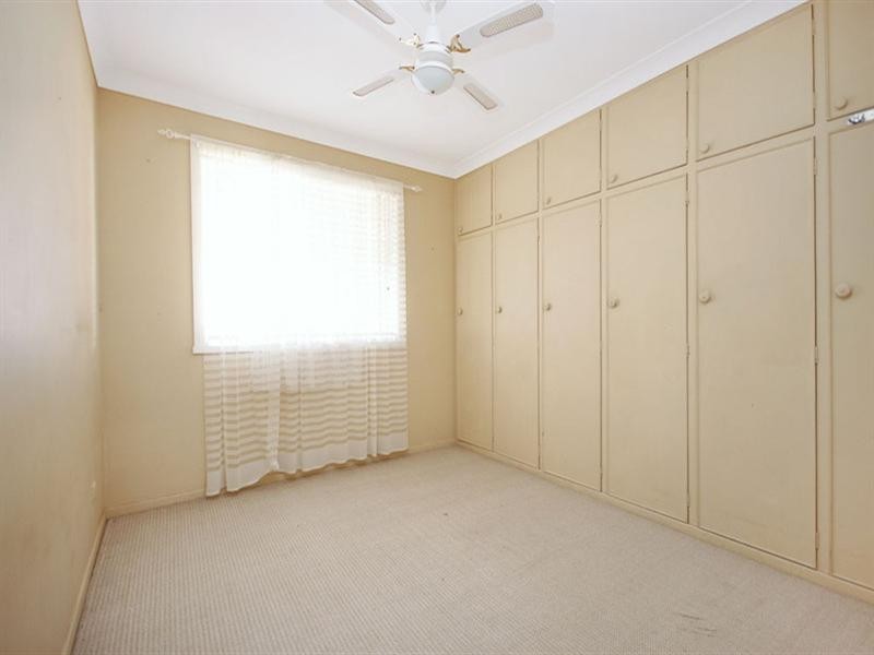 4 Flinders Street, Centenary Heights QLD 4350