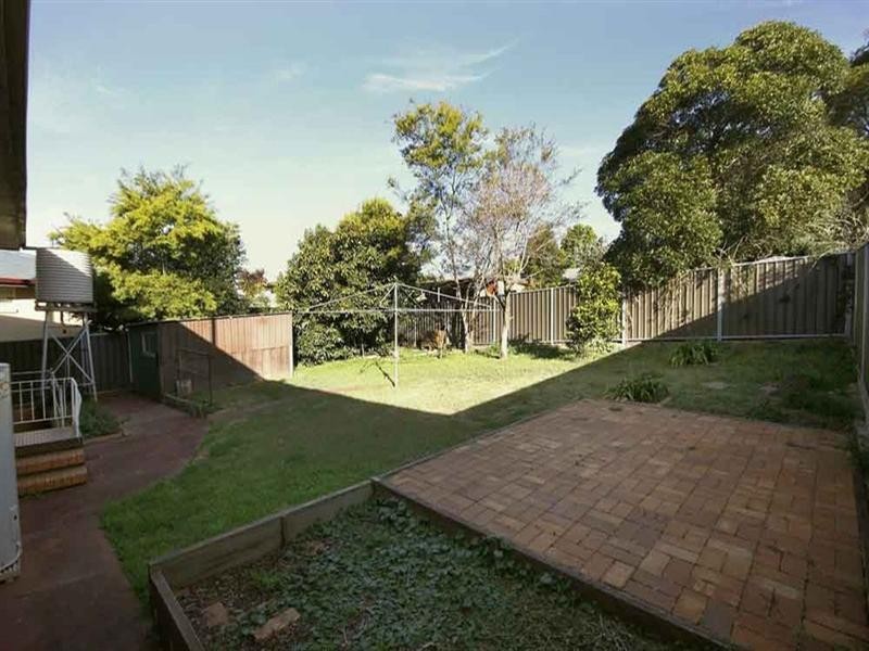 4 Flinders Street, Centenary Heights QLD 4350