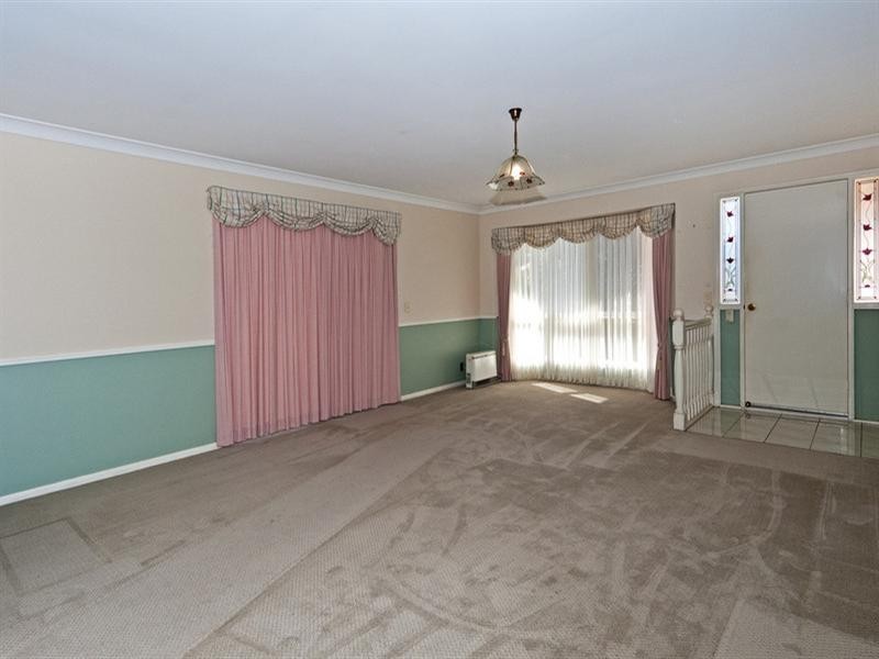 25 Cherokee Drive, Wilsonton QLD 4350