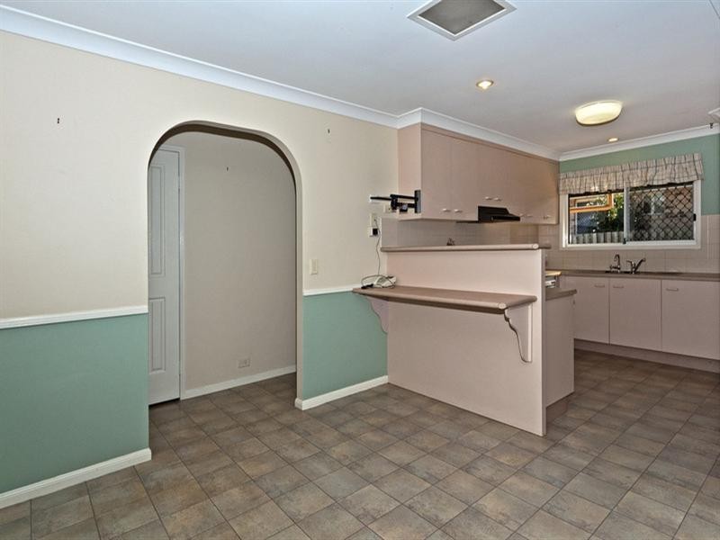 25 Cherokee Drive, Wilsonton QLD 4350