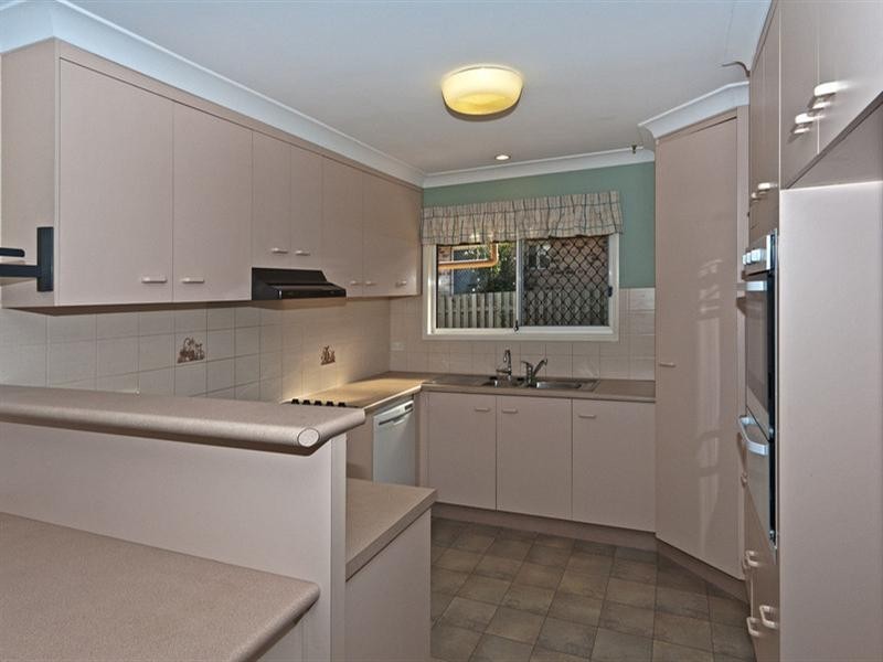 25 Cherokee Drive, Wilsonton QLD 4350