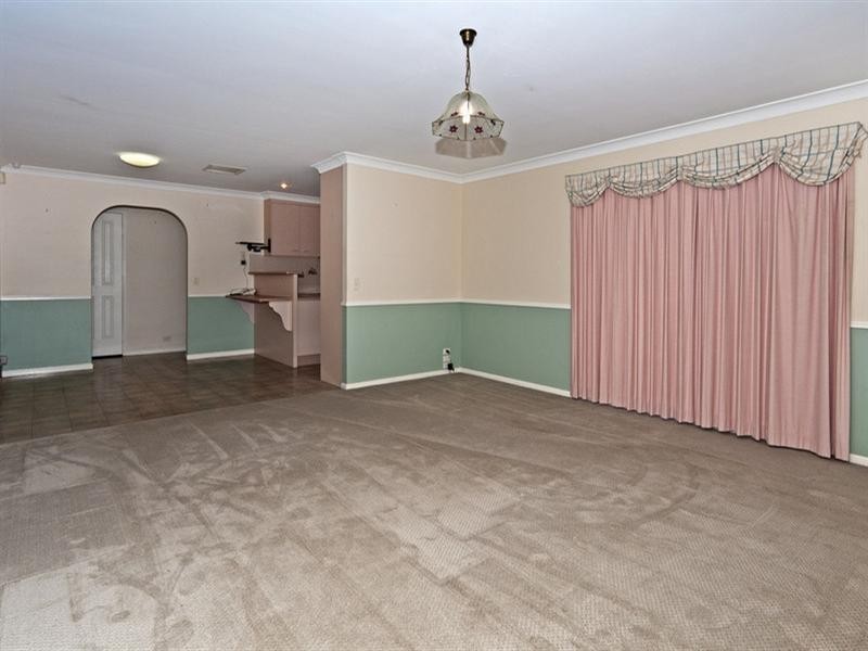 25 Cherokee Drive, Wilsonton QLD 4350