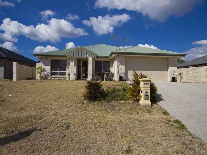 42 Sunset Drive, Glenvale QLD 4350