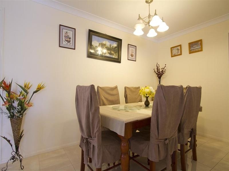 42 Sunset Drive, Glenvale QLD 4350
