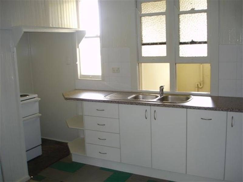 153 Ruthven Street, North Toowoomba QLD 4350