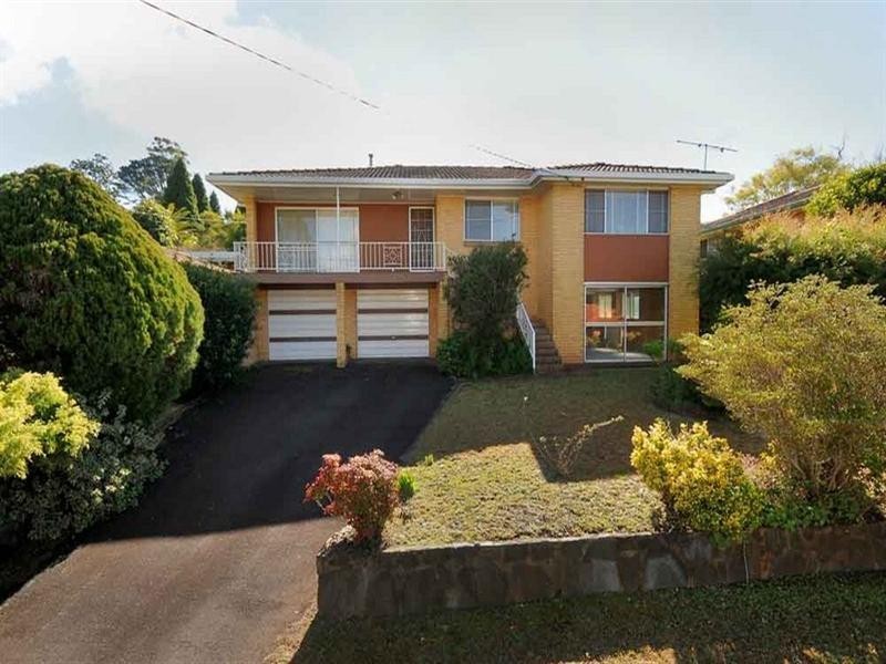 26 Barrymount Crescent, Mount Lofty QLD 4350