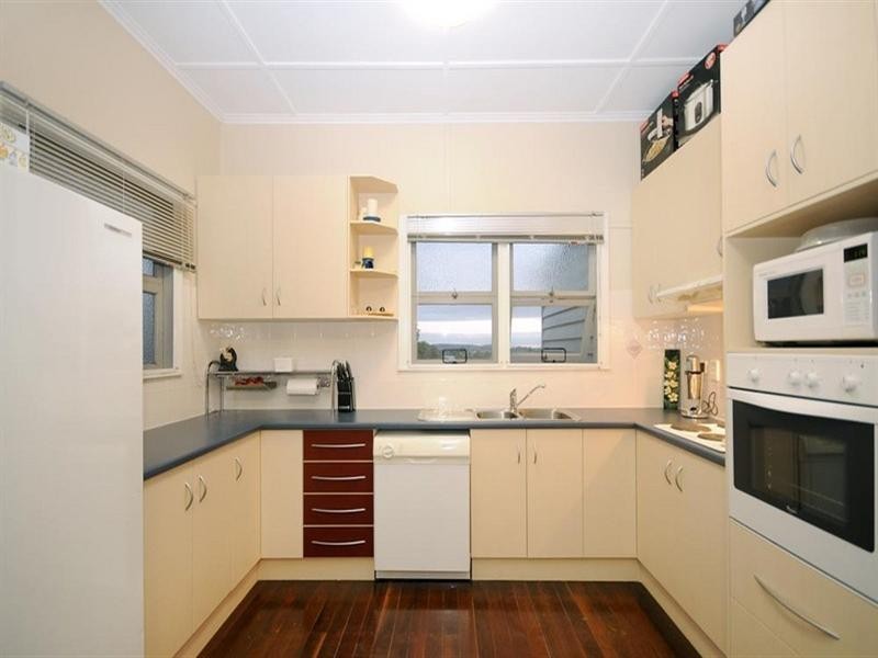 66 Glenvale Road, Harristown QLD 4350