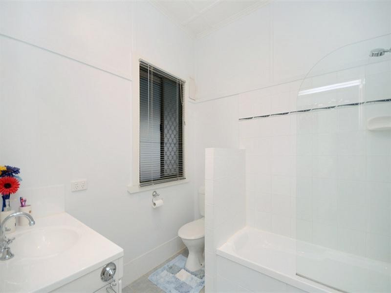 66 Glenvale Road, Harristown QLD 4350