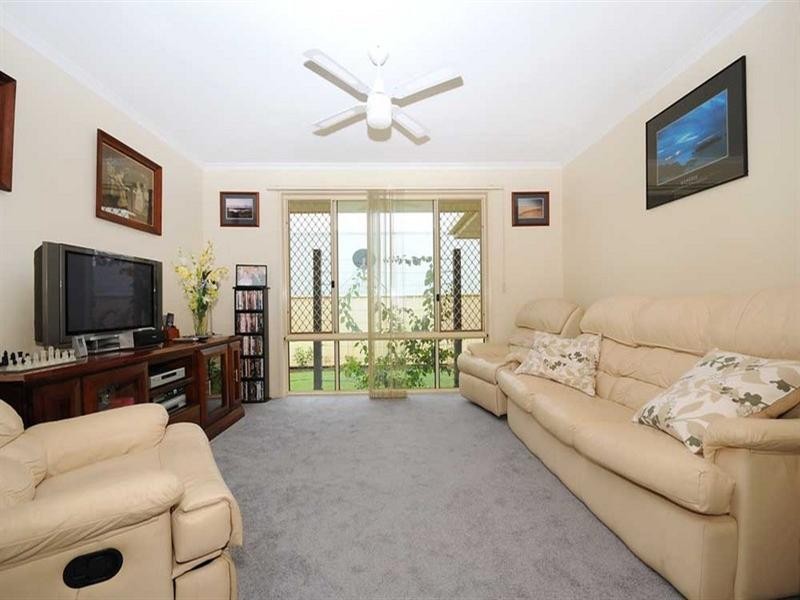 19 Willowburn Drive, Rockville QLD 4350