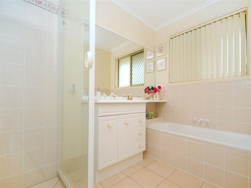 19 Willowburn Drive, Rockville QLD 4350