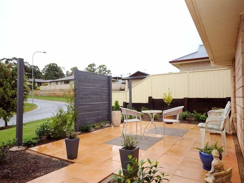 19 Willowburn Drive, Rockville QLD 4350