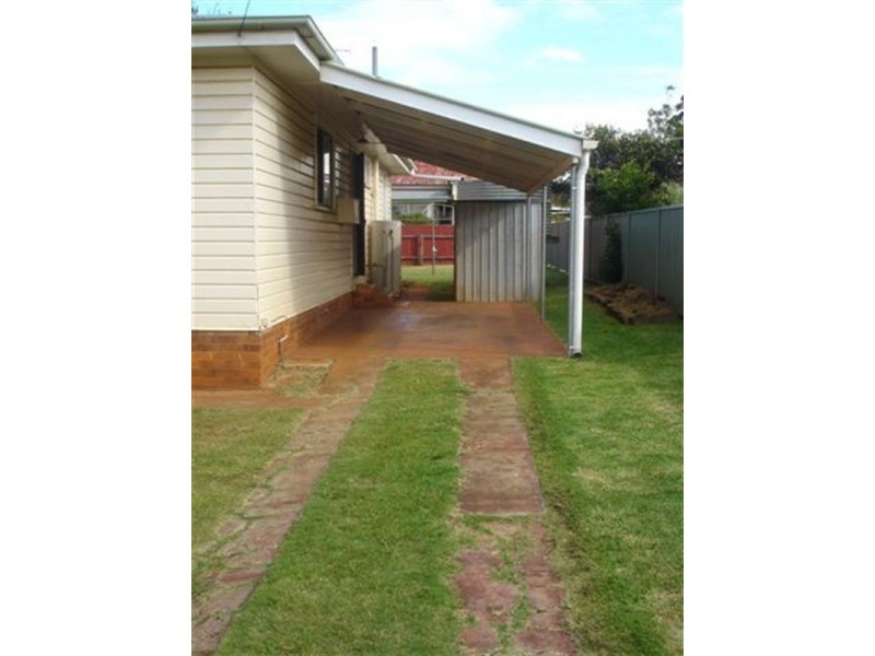 14 Dalgleish Street, South Toowoomba QLD 4350