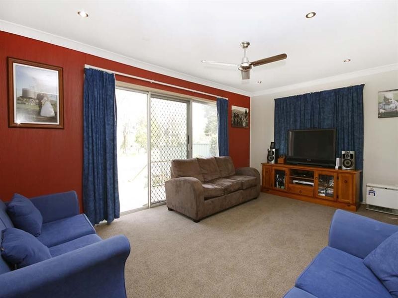 13 Clearview Street, Rockville QLD 4350