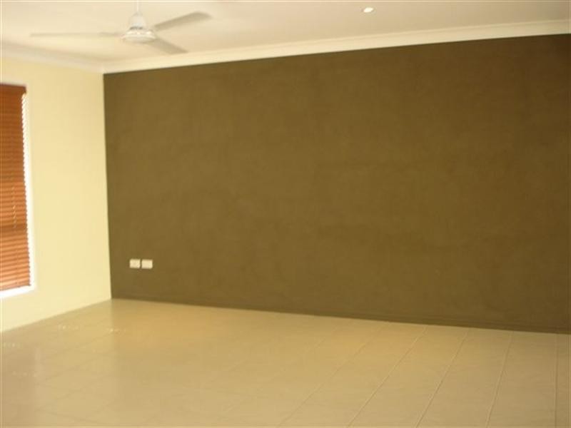 14 Willowburn Drive, Rockville QLD 4350