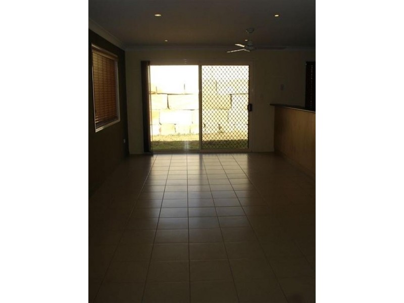 14 Willowburn Drive, Rockville QLD 4350