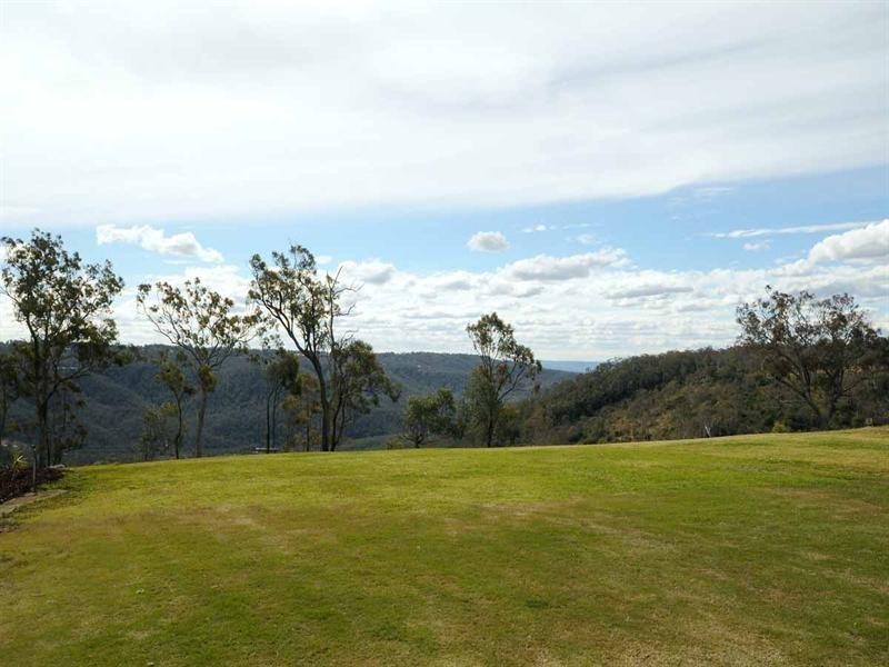 517 Preston Boundary Road, Preston QLD 4352