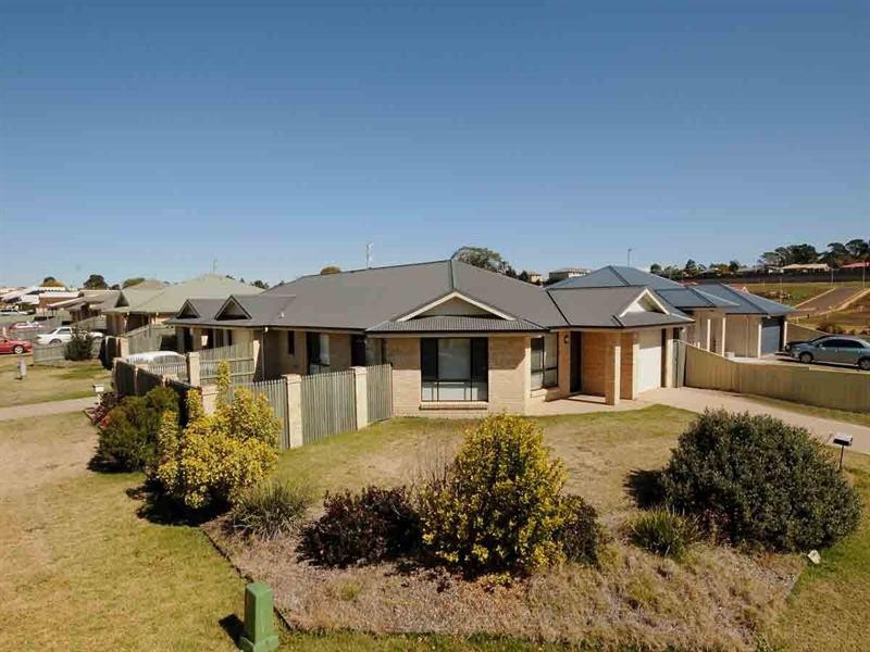 51 Kearney Street, Kearneys Spring QLD 4350