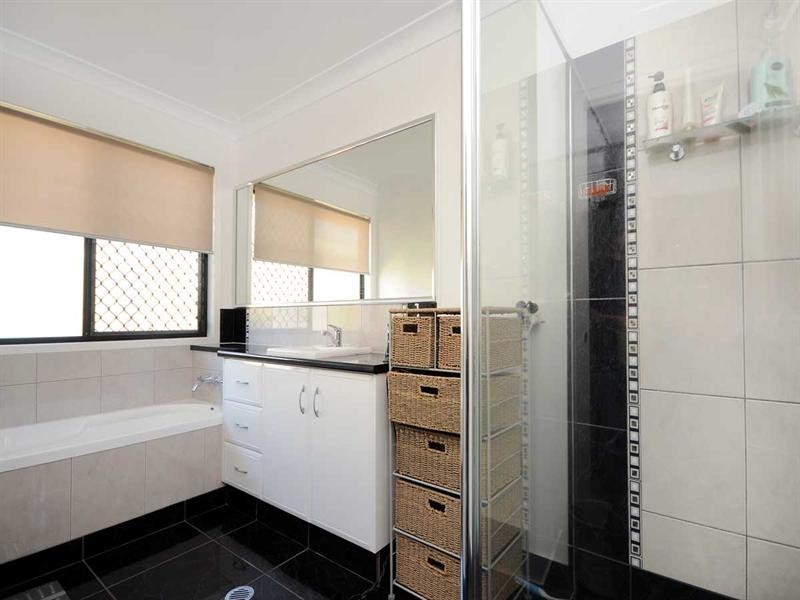 51 Kearney Street, Kearneys Spring QLD 4350