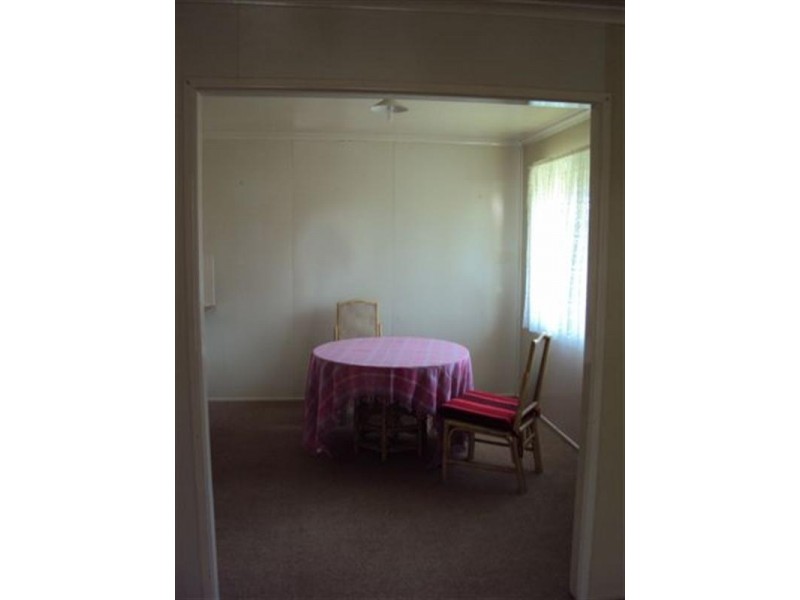 15 Festival Street, Rockville QLD 4350