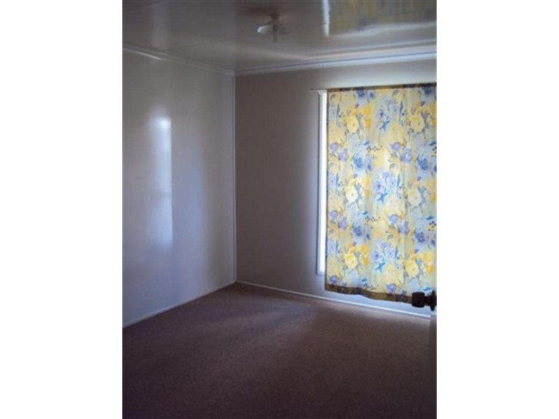 15 Festival Street, Rockville QLD 4350